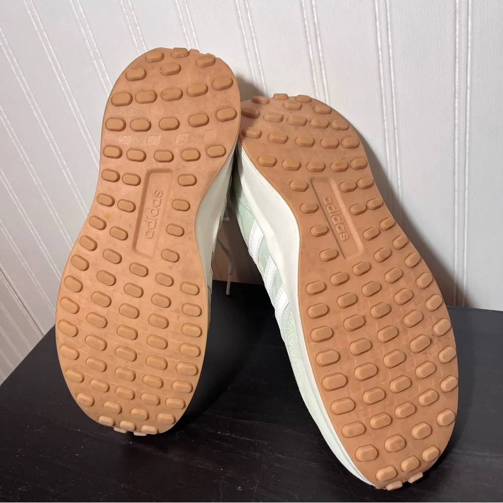 Adidas Retropy F2 Women's Shoes Halo Green White Gum Sole Sneakers size 8.5 - Picture 8 of 11